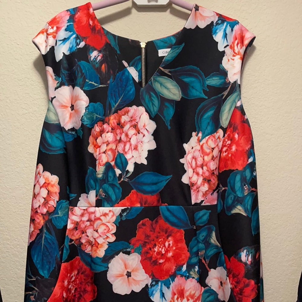 Calvin Klein floral dress! Only worn ONCE!
